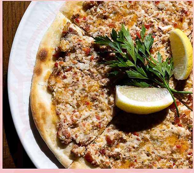 فطيرة دجاج بالجبن